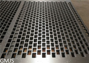 Chine Feuillard perforé de trou de rectangle pour le plat de doublure d'écran de dispositif trembleur de schiste fournisseur