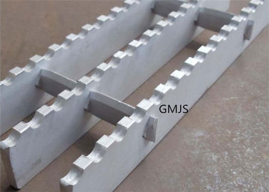Chine Glissez non la préparation de surface anodisée par nature discordante en acier inoxydable de plaque d'acier/non de glissement fournisseur
