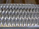 2mm ont galvanisé les bandes de roulement d'escalier perforées en métal, grille de sécurité de contrefiche de poignée fournisseur